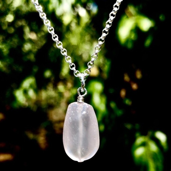 Stylish Rose Quartz Gemstone Necklace! - Picture 3 of 4